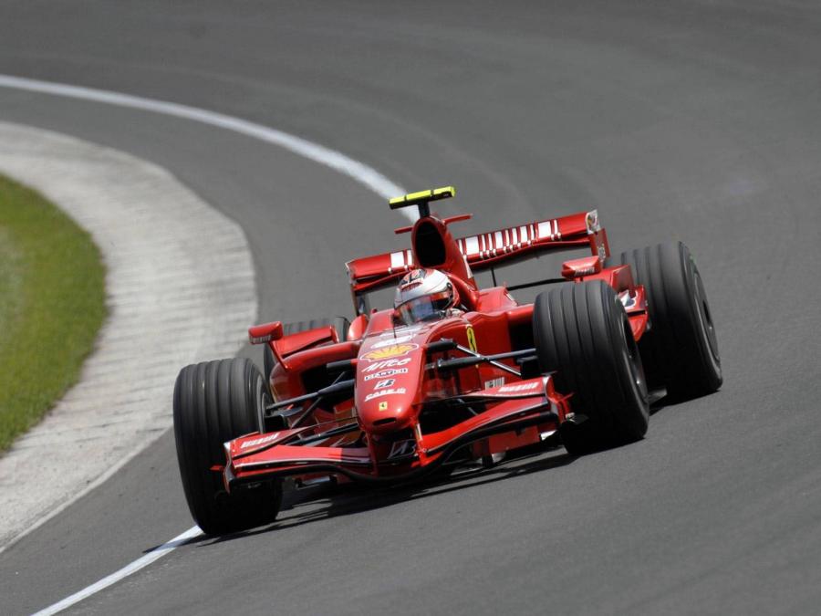  Ferrari F2007 2007 года  (фото 15 из 16)